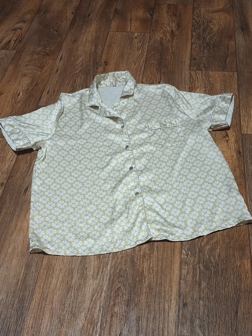 Lane Bryant (VS) Victoria's Secret Pale Yellow Floral Button-Down Sleep Shirt